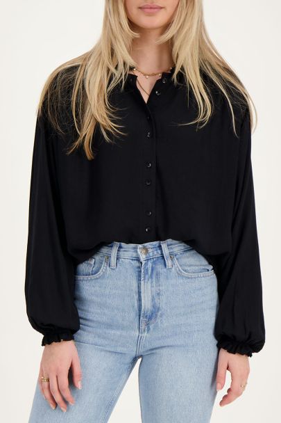 Zwarte blouse met smock details