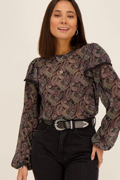 Zwarte blouse met ruffles & paisley print