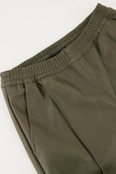 Pantalon vert foncé effet cuir