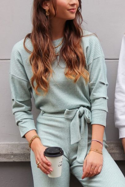 Mint rib top with pleated sleeves