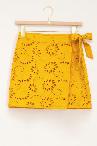 Ochre yellow skirt with floral crochet