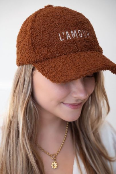Brown teddy cap L'amour