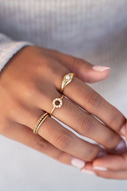 Ring with sun & pearl 
