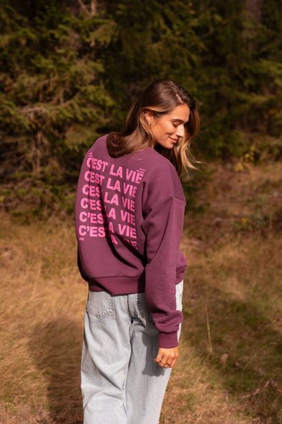 Purple sweatshirt c'est la vie