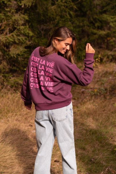 Purple sweatshirt c'est la vie