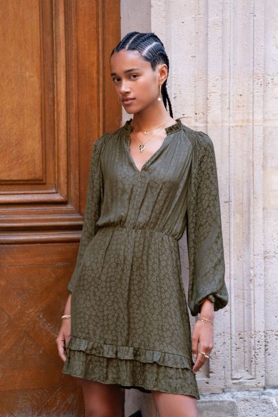 Green jacquard dress with long sleeves