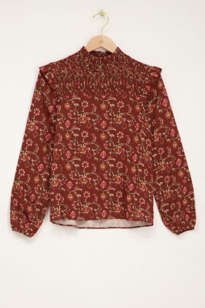 Brown blouse with graphic print