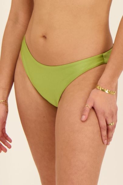 Shiny green v-shaped bikini bottoms