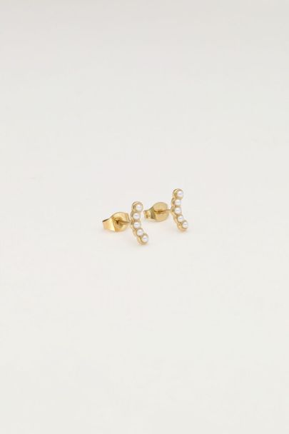 Studs with four pearls 