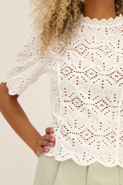 White 3/4-sleeved crochet top