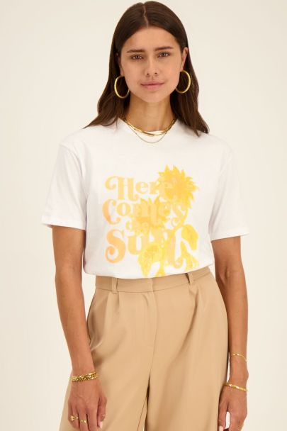 White t-shirt Here come the sun yellow